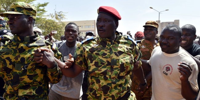 Issac Zida le Premier ministre du Burkina
