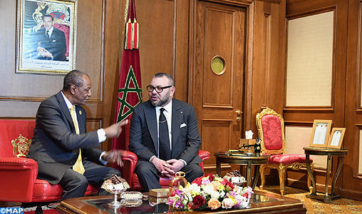 Le Roi avec Alpha condé Président de la Guinée
