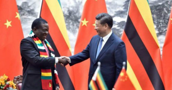 Le président zimbabwéen Emmerson Mnangagwa et son homologue chinois Xi Jinping. Crédit: DR