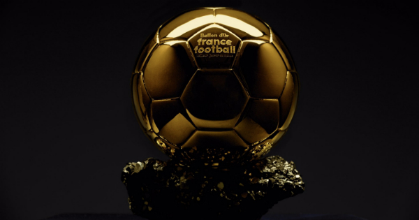 Trophée du Ballon d\'Or. Crédit: DR