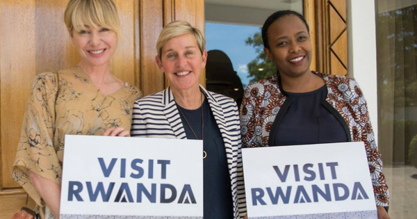 La célèbre présentatrice américaine Ellen DeGeneres lors d\'une visite au Rwanda. Crédit: DR