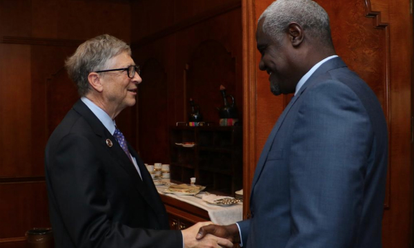Le milliardaire Bill Gates et le président de la Commission de l\'UA, Moussa Faki Mahamat. Crédit: DR
