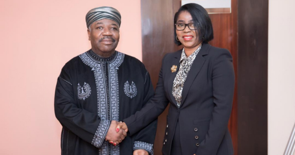 Al Bongo et la ministre gabonais de la Défense, Rose Christiane Ossouka Raponda. Crédit: DR