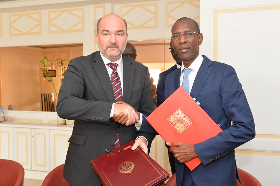 Le Ministre des Finances et du Budget Abdoulaye Daouda Diallo et Miloslav Machalek Ambassadeur de la République Tchèque au SénégalnCREDIT DR
