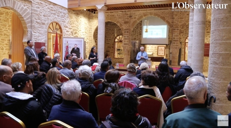 LE CONSEILLER ROYAL ANDRÉ AZOULAY S\'EXPERIMANT EN OUVERTURE DE LA CONFÉRENCE INTERNATIONALE ORGANISÉE À BAYT DAKIRA À ESSAOUIRA