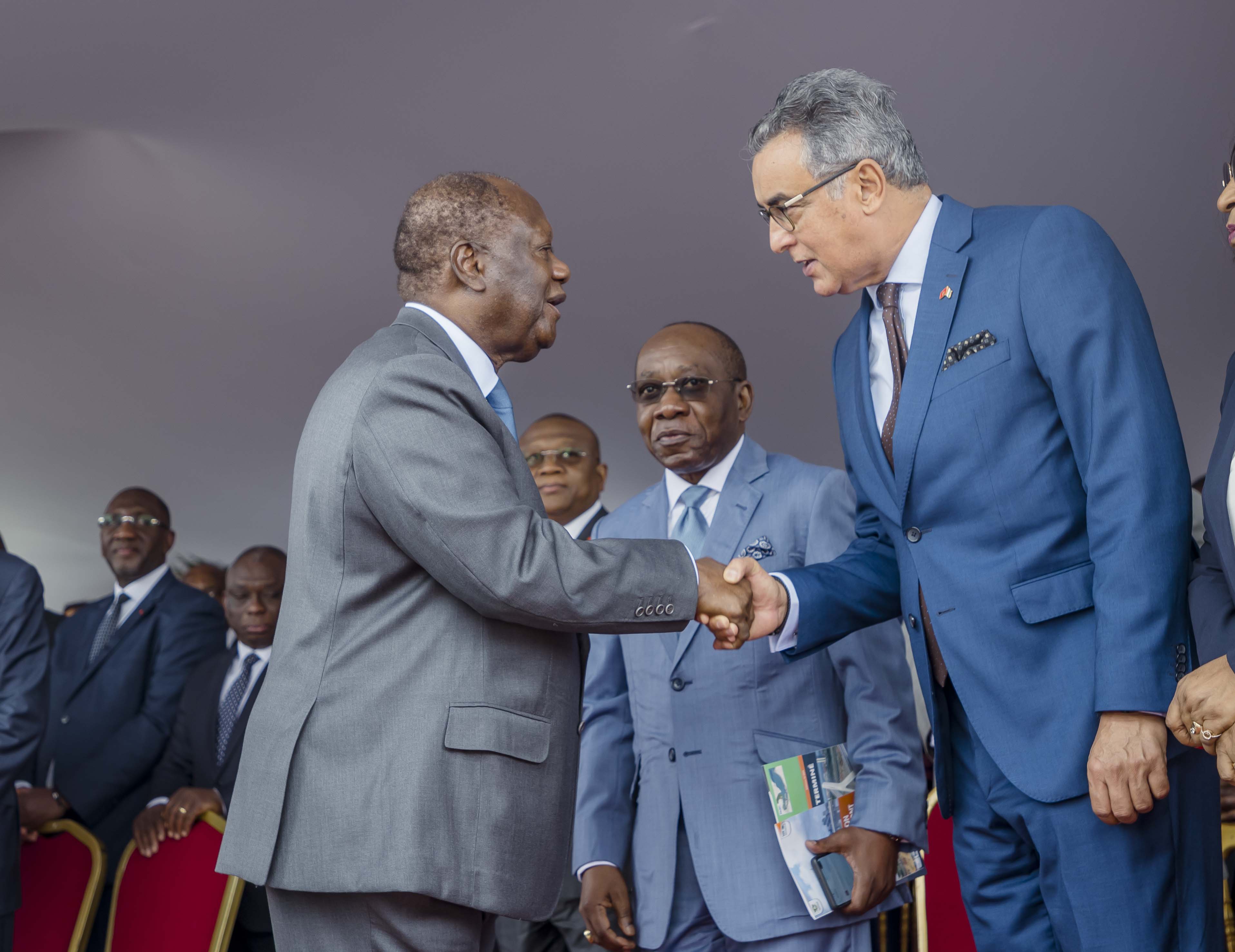Le Président Alassane Ouattara et Abdelmalek Kettani, l\'Ambassadeur du Maroc en Côte d\'Ivoire