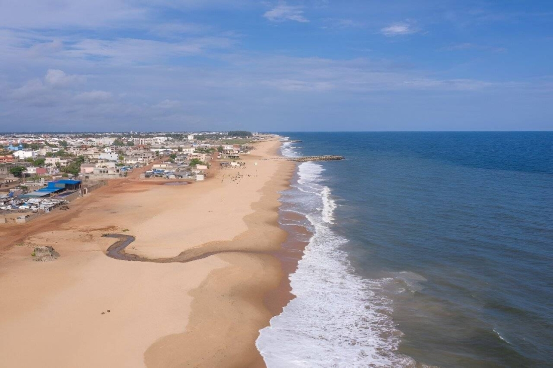 Le Bénin fait face à l'érosion de sa côte