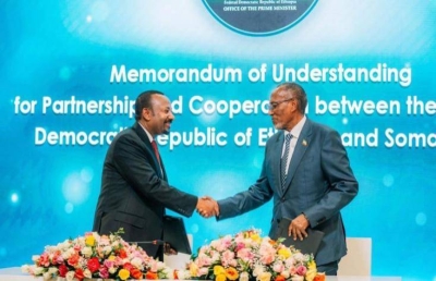 Le Premier ministre éthiopien Abiy Ahmed et le dirigeant du Somaliland, Muse Bihi Abdi.