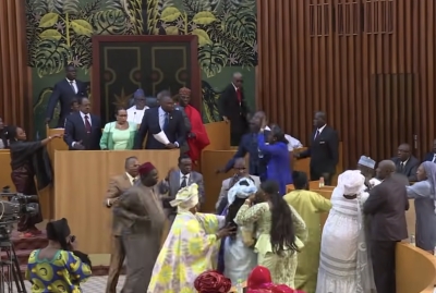 Bagarres au parlement sénégalais