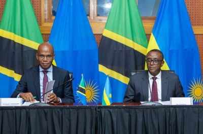 Vincent Biruta et January Yusuf Makamba