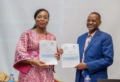 Les ministres Rose Pola Pricemou et Ousmane Bah