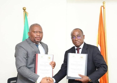 Le  ministre ivoirien de l’Enseignement technique, de la Formation professionnelle et de l’Apprentissage, Koffi N’Guessan et homologue congolais de l’Enseignement technique et professionnel, Ghislain Thierry Ebomé