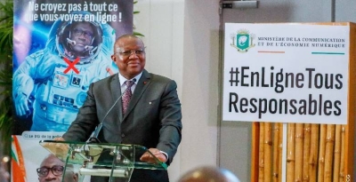 Le ministre de la Communication et de l’Economie numérique, Amadou Coulibaly, lors du lancement la campagne nationale "En Ligne Tous Responsables"