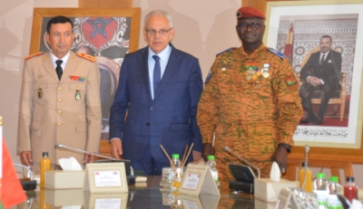 Les ministres en charge de la Défense du Maroc Abdellatif Loudiyi et du Burkina Faso, le Général Kassoum Coulibaly