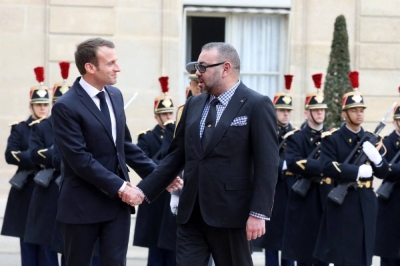 Ph. Archives - AFP- Le Président Macron acceuillant SM le Roi Mohammed VI