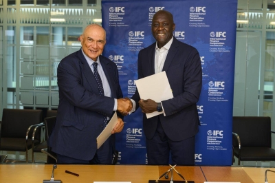 Mostafa Terrab saluant Makhtar Diop