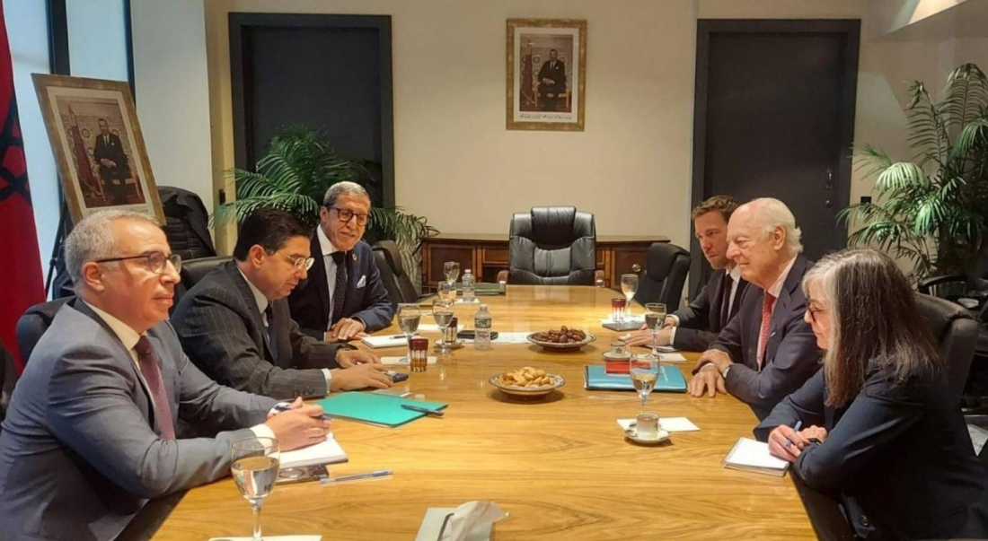 Nasser Bourita s'entretenant à New York avec Staffan De Mistura