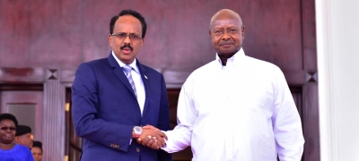 Hassan Sheikh Mohamoud, Président de la Somalie et Yoweri Museveni Président de l'Ouganda
