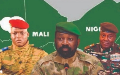 Le Burkinabè Ibrahim Traoré, le Malien Assimi Goïta et le Nigérien Abdourahmane Tiani
