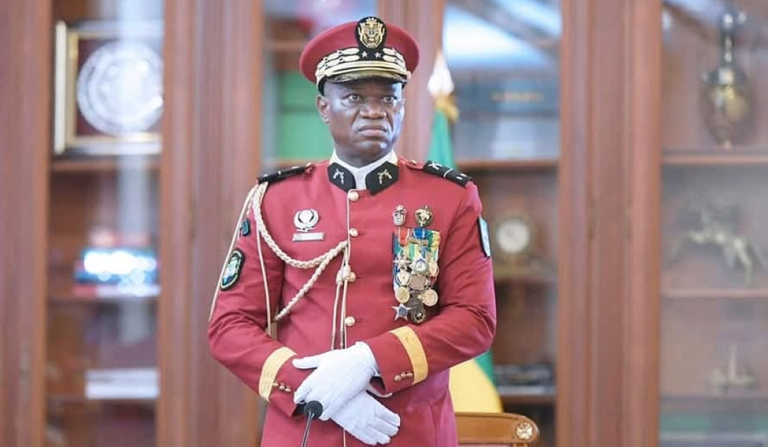Le président de la transition, le général Brice Oligui Nguema