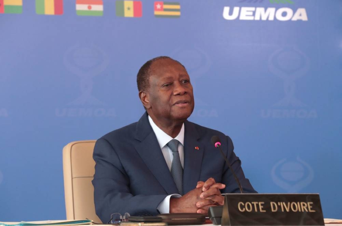 Alassane Ouattara, président par intérim de l'Uemoa