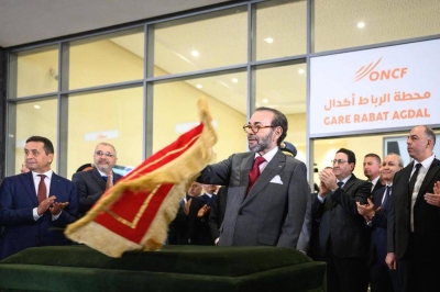 Le Roi Mohammed VI lançant les travaux de la LGV Kénitra-Marrakech