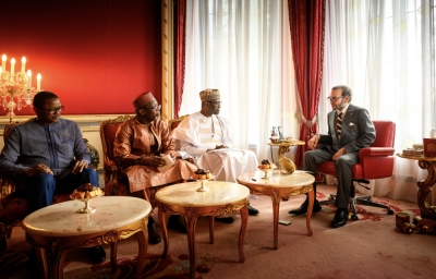 Sa Majesté le Roi Mohammed VI recevant les ministres des Affaires étrangères des trois pays de l'Alliance des États du Sahel