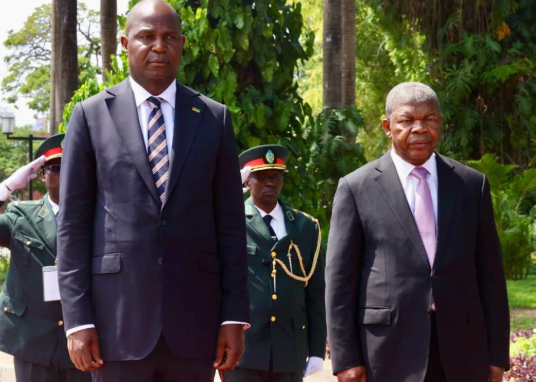 Le président mozambicain, Daniel Chapo et le président angolais João Lourenço