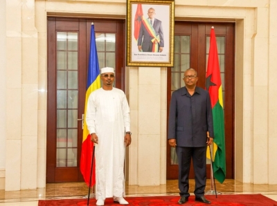 Le président de la Guinée Bissau, Umaro Sissoco Embalo et son homologue tchadien, Mahamat Idriss Deby 