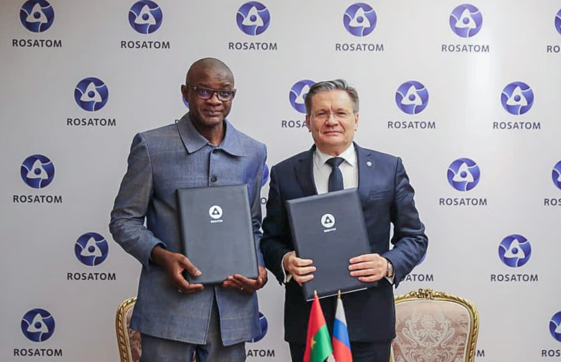 Le ministre burkinabè de l’Energie, des Mines et des Carrières, Yacouba Zabré Gouba, et le Directeur général de la société d’Etat russe ROSATOM, Aleksey Likhachev.