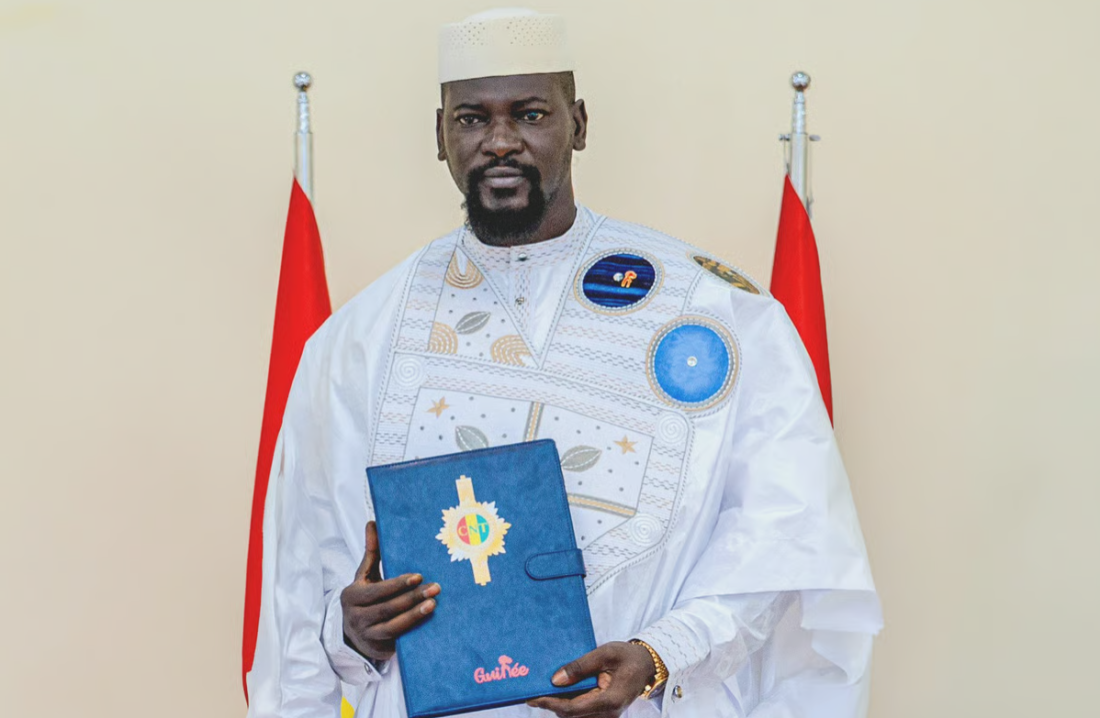 Mamadi doumbouya, le 26 juin 2025, lors de la cérémonie de remise du projet de nouvelle Constitution