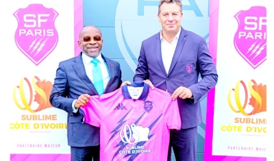 Le ministre du Tourisme et des Loisirs, Siandou Fofana et le Directeur général du Stade Français Paris, Thomas Lombard,