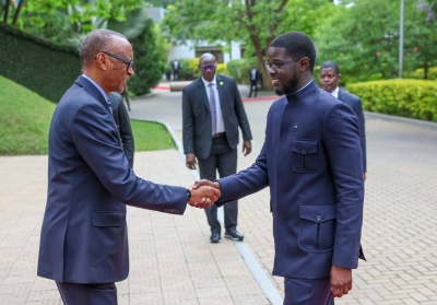 Le Président sénégalais Bassirou Diomaye Faye et son homologue du Rwanda  Paul Kagame