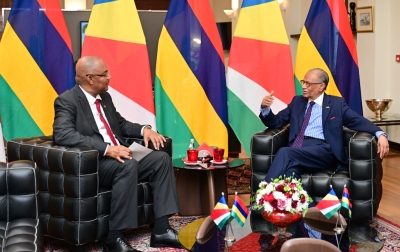 Le président des Seychelles Patrick Hermine et le Premier ministre mauricien, Navinchandra Ramgoolam.