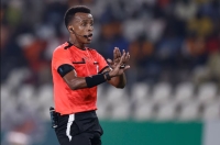 L’arbitre Omar Artan
